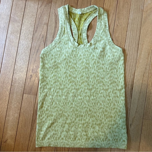 Athleta Momentum Allure Print Tank Top Athletic Womens XS - Picture 5 of 5